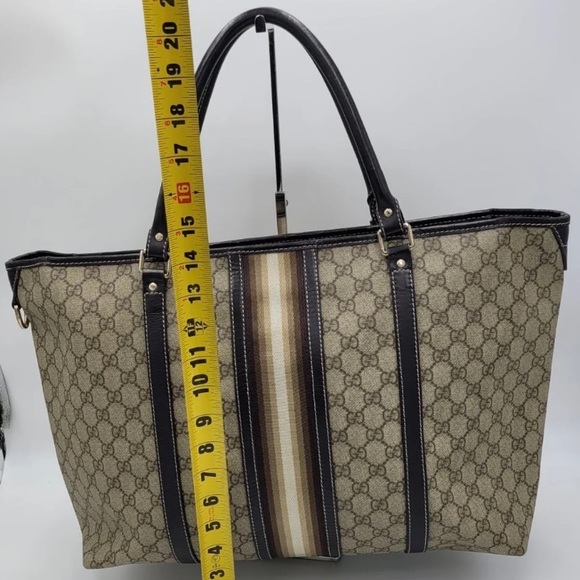 ****SOLD*****GUCCI oversized tote. - Picture 4 of 9